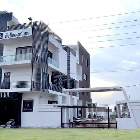 Hotel Bellevue Inn Gangānagar Eksteriør billede